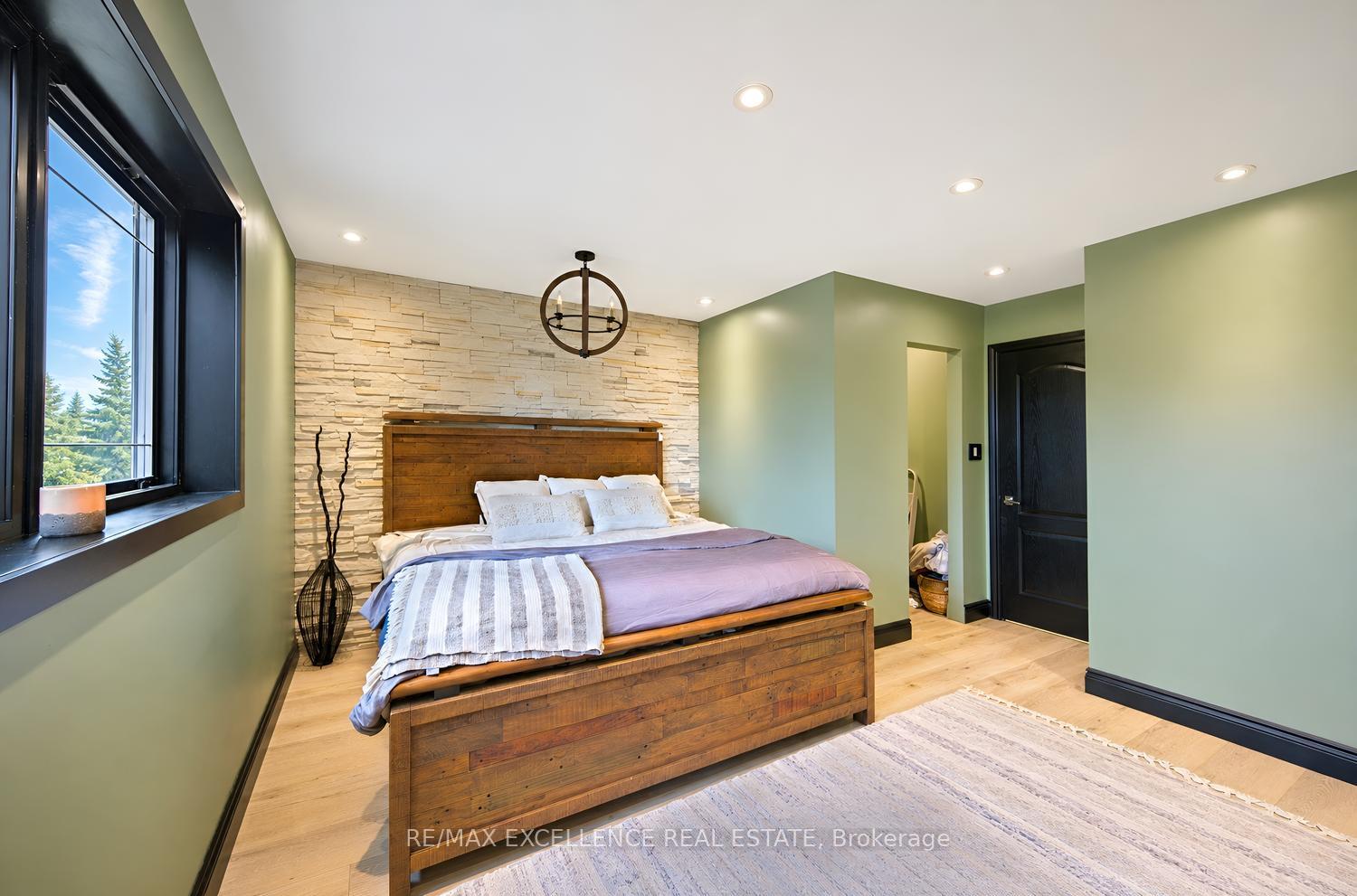 Photo 20 of 20 Manett Crescent, Brampton, Brampton West — HOMEH