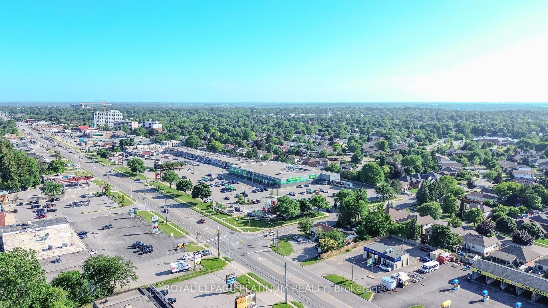 Photo 38 of 6 Varadi Avenue, Brantford, Greenbrier — HOMEH