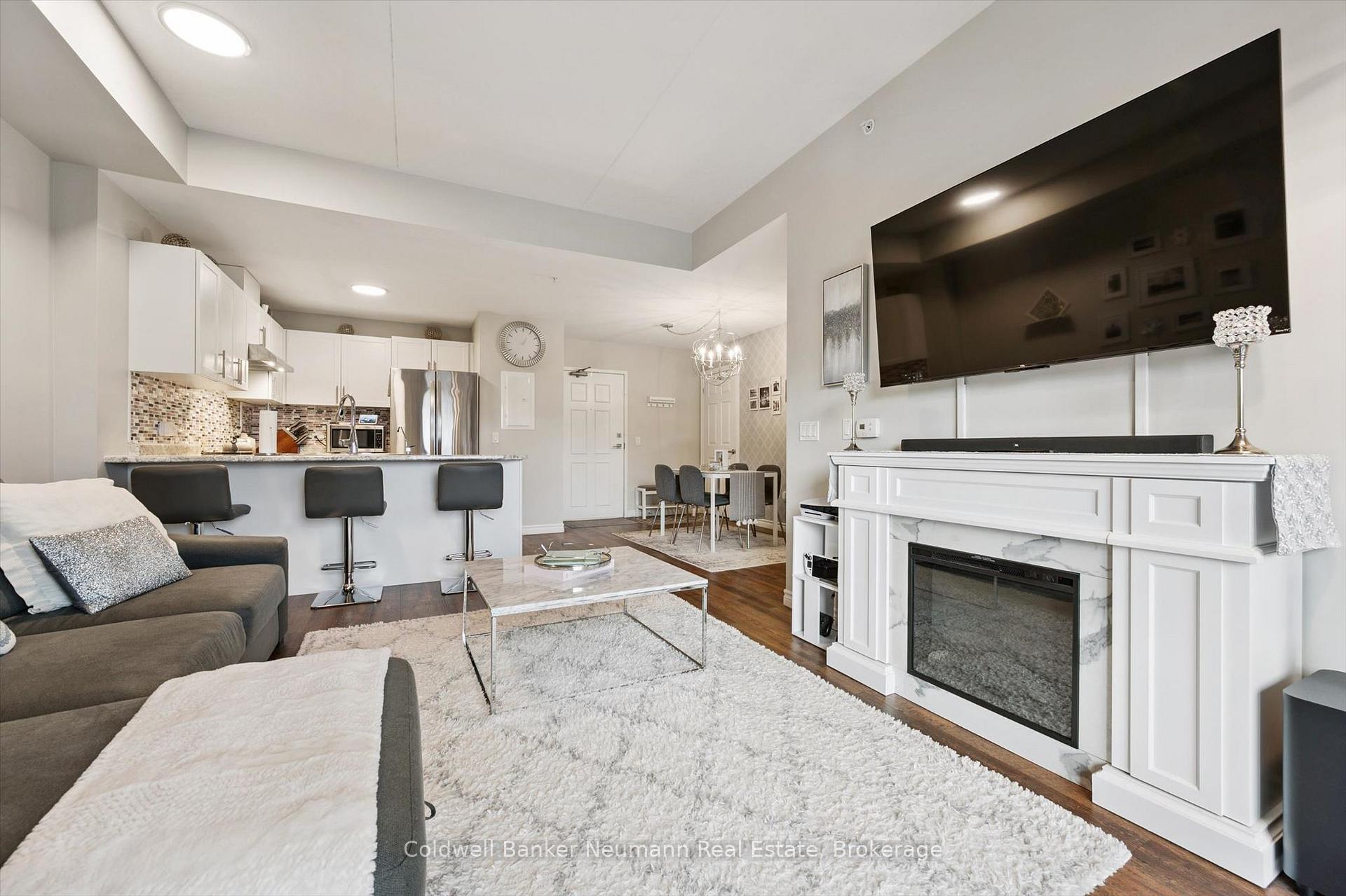 Photo 5 of Unit 106, 7 Kay Crescent, Guelph, Pineridge/Westminster Woods — HOMEH
