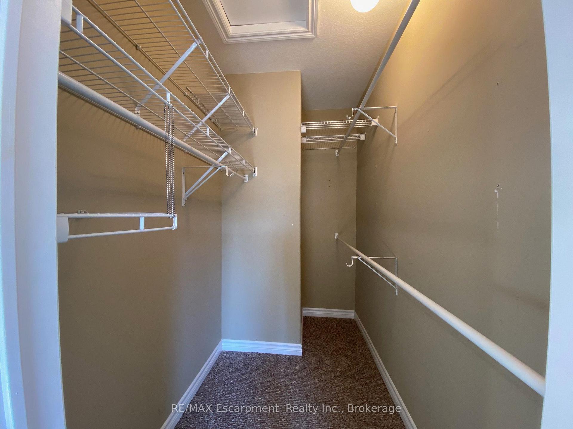 Photo 18 of 2430 Second Street, Burlington, Brant — HOMEH