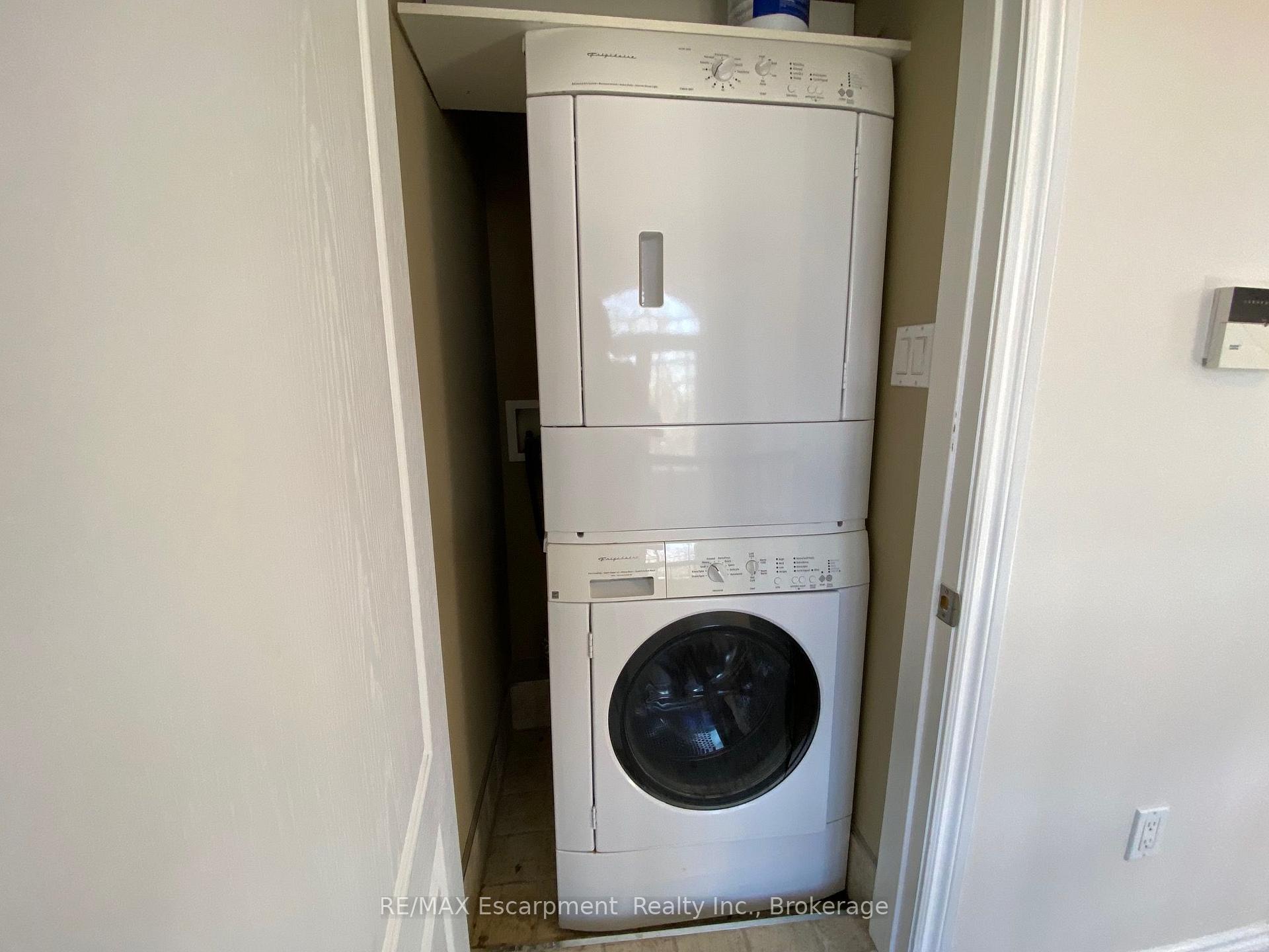 Photo 21 of 2430 Second Street, Burlington, Brant — HOMEH