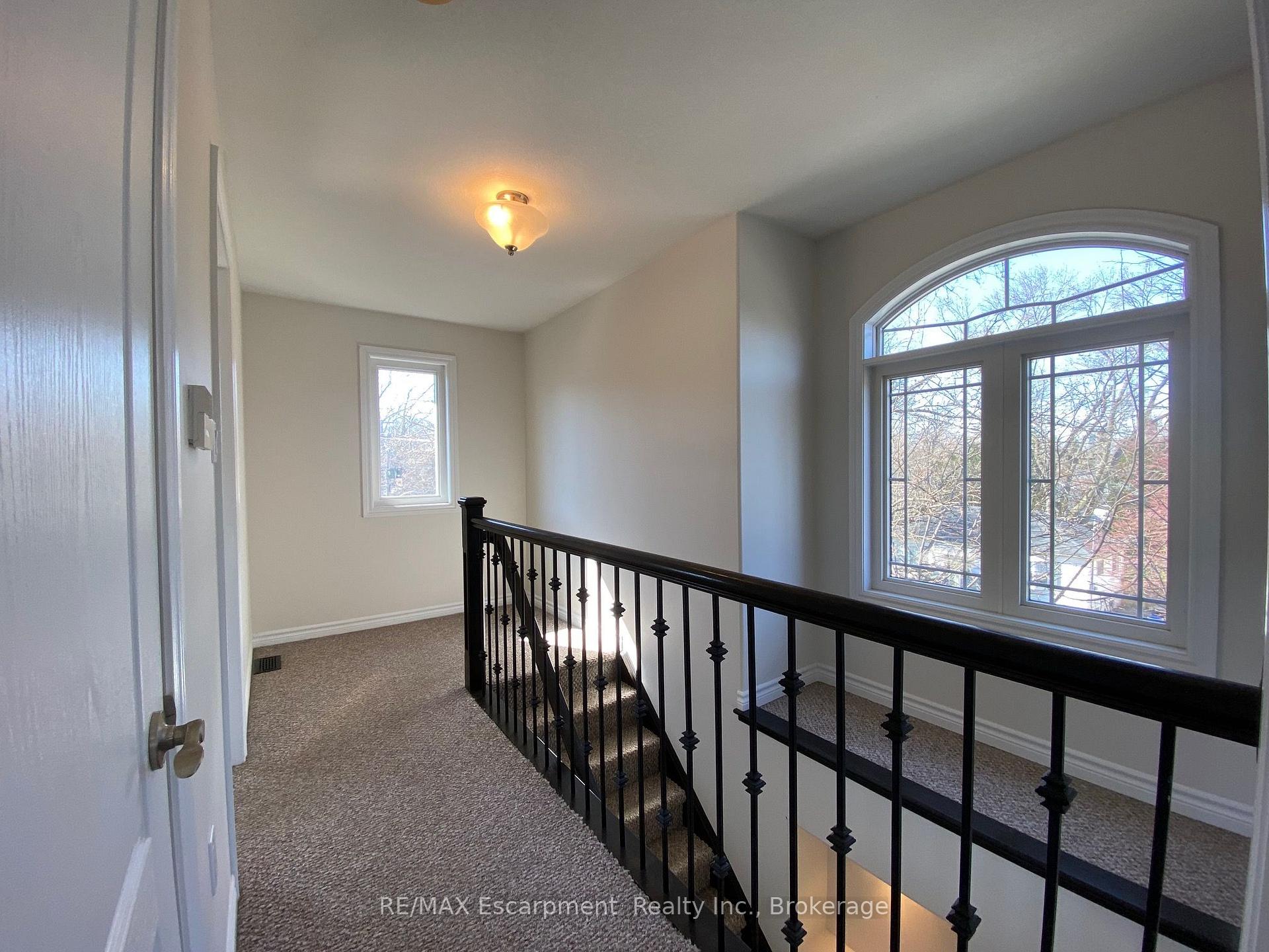Photo 22 of 2430 Second Street, Burlington, Brant — HOMEH