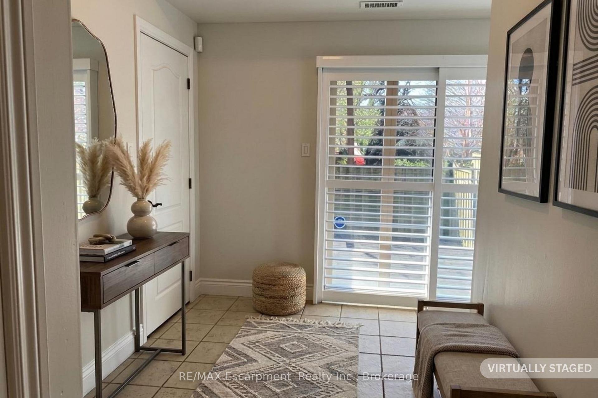 Photo 23 of 2430 Second Street, Burlington, Brant — HOMEH