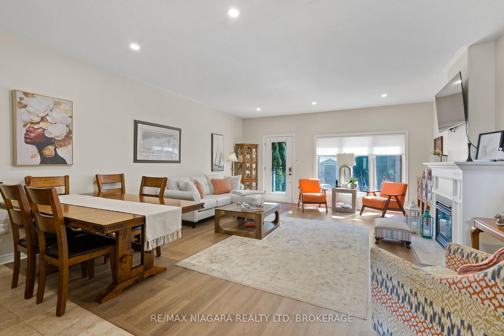 Photo 10 of 2487 Walker Court, Niagara Falls, Stamford — HOMEH