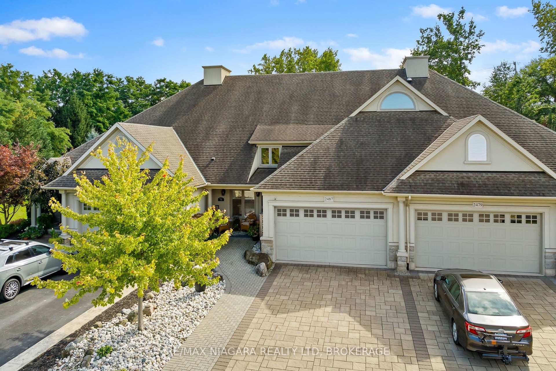 Photo 31 of 2487 Walker Court, Niagara Falls, Stamford — HOMEH