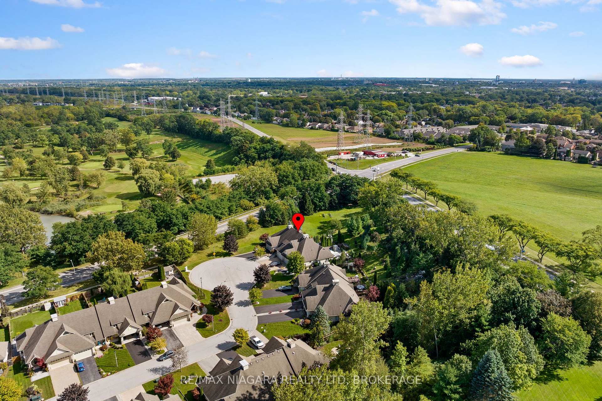 Photo 37 of 2487 Walker Court, Niagara Falls, Stamford — HOMEH