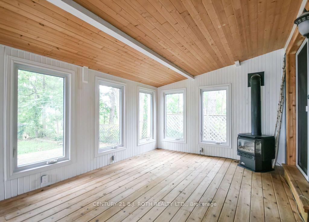 Photo 32 of 45 Grove Street W, Barrie, Queen's Park — HOMEH