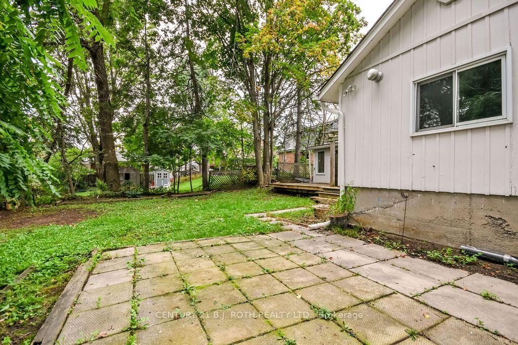 Photo 37 of 45 Grove Street W, Barrie, Queen's Park — HOMEH