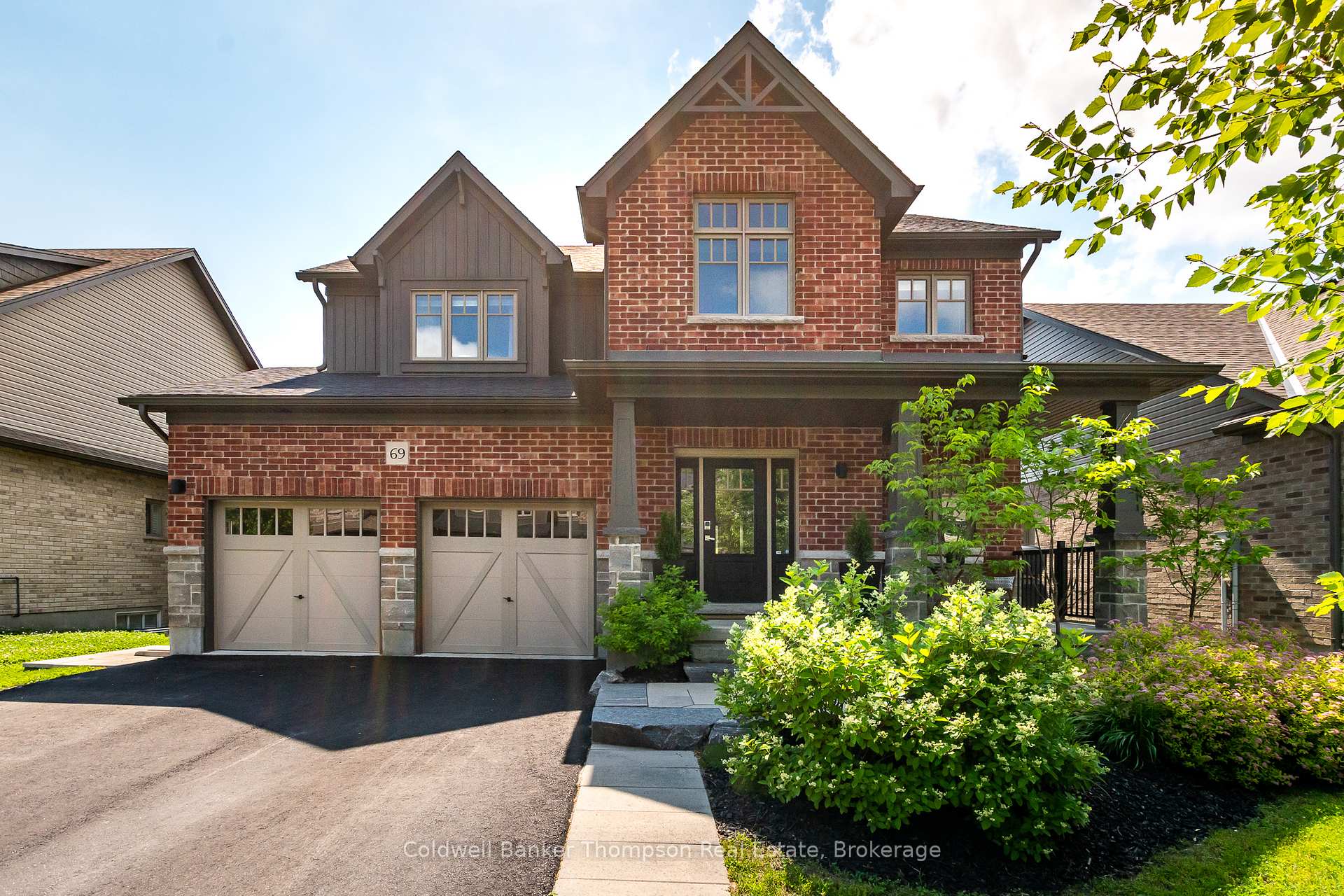 Photo 2 of 69 Selkirk Drive, Huntsville, Chaffey — HOMEH