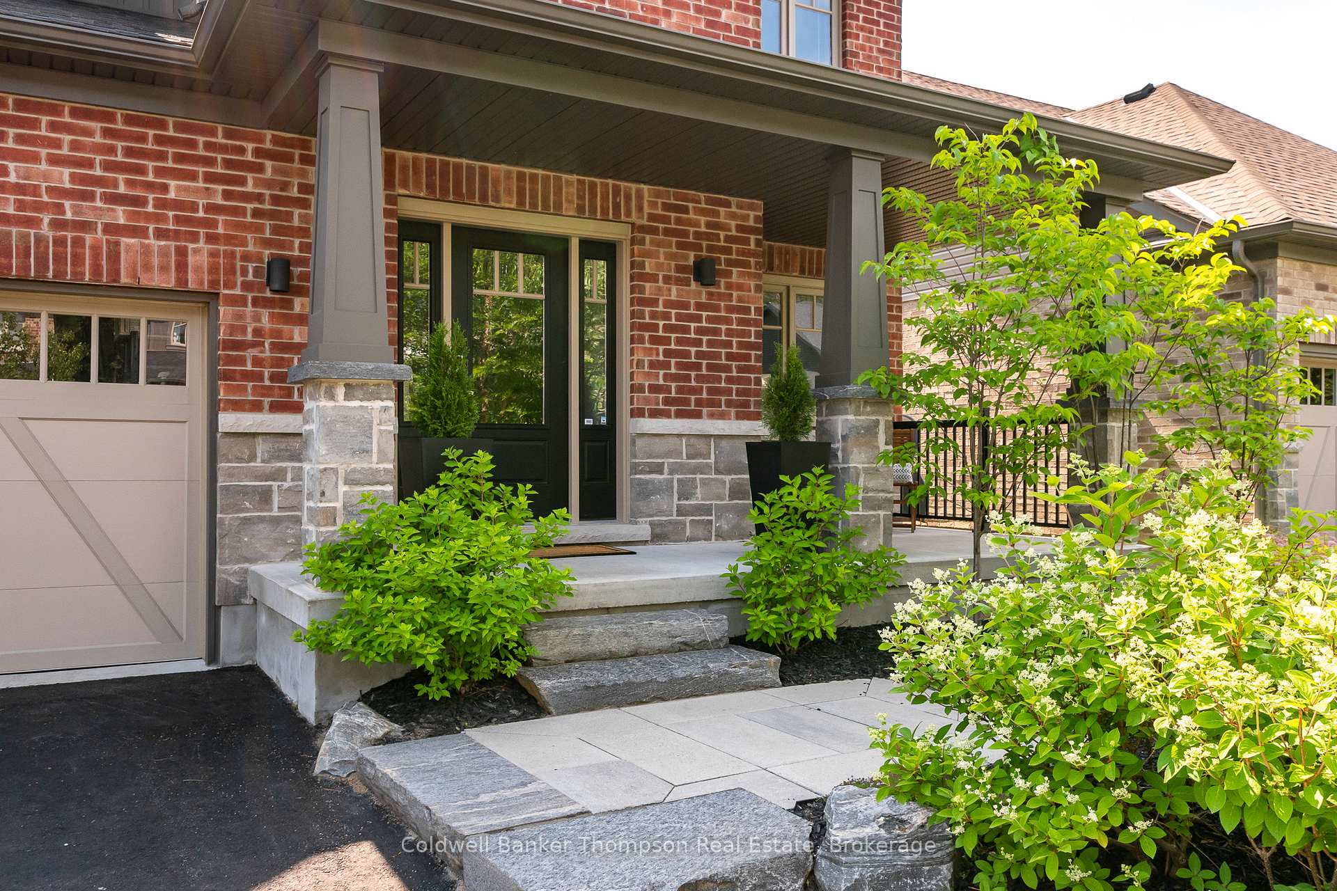 Photo 3 of 69 Selkirk Drive, Huntsville, Chaffey — HOMEH