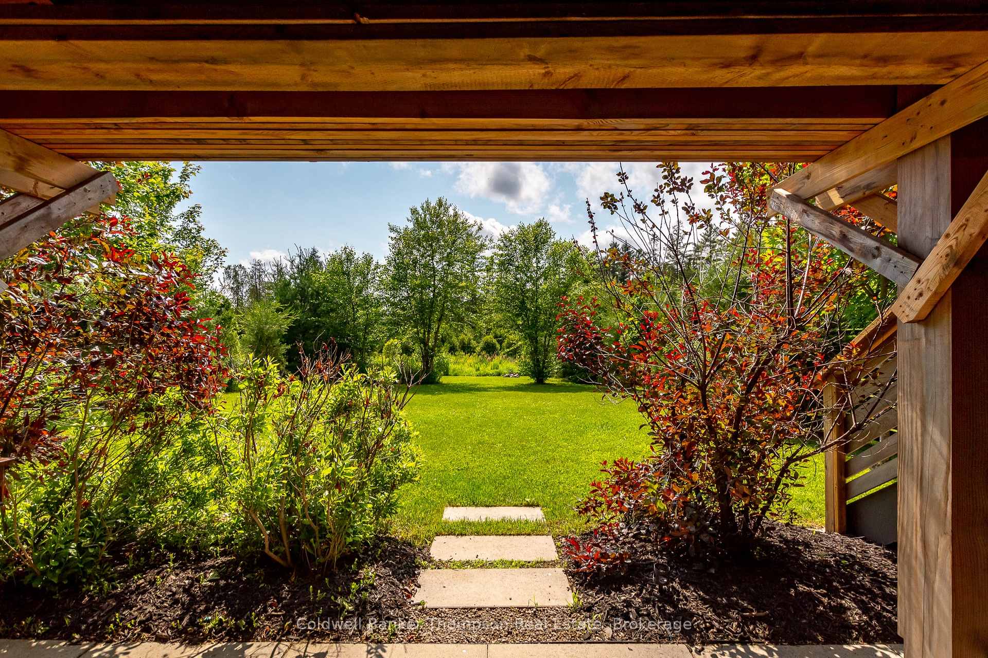 Photo 37 of 69 Selkirk Drive, Huntsville, Chaffey — HOMEH