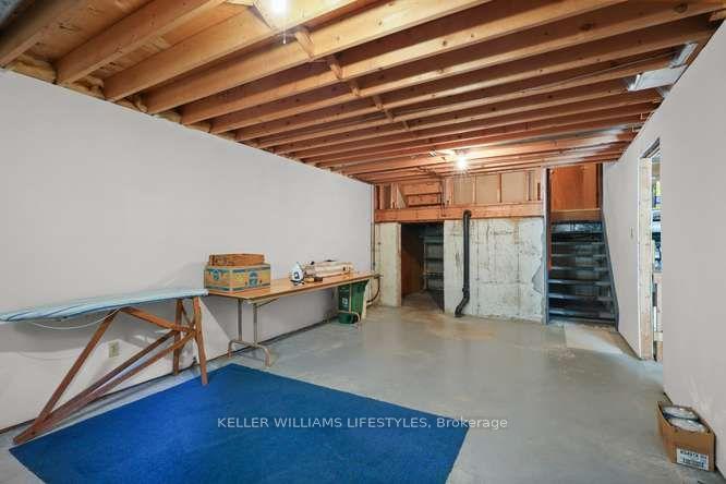 Photo 27 of 64 Haliburton Crescent, London, South K — HOMEH