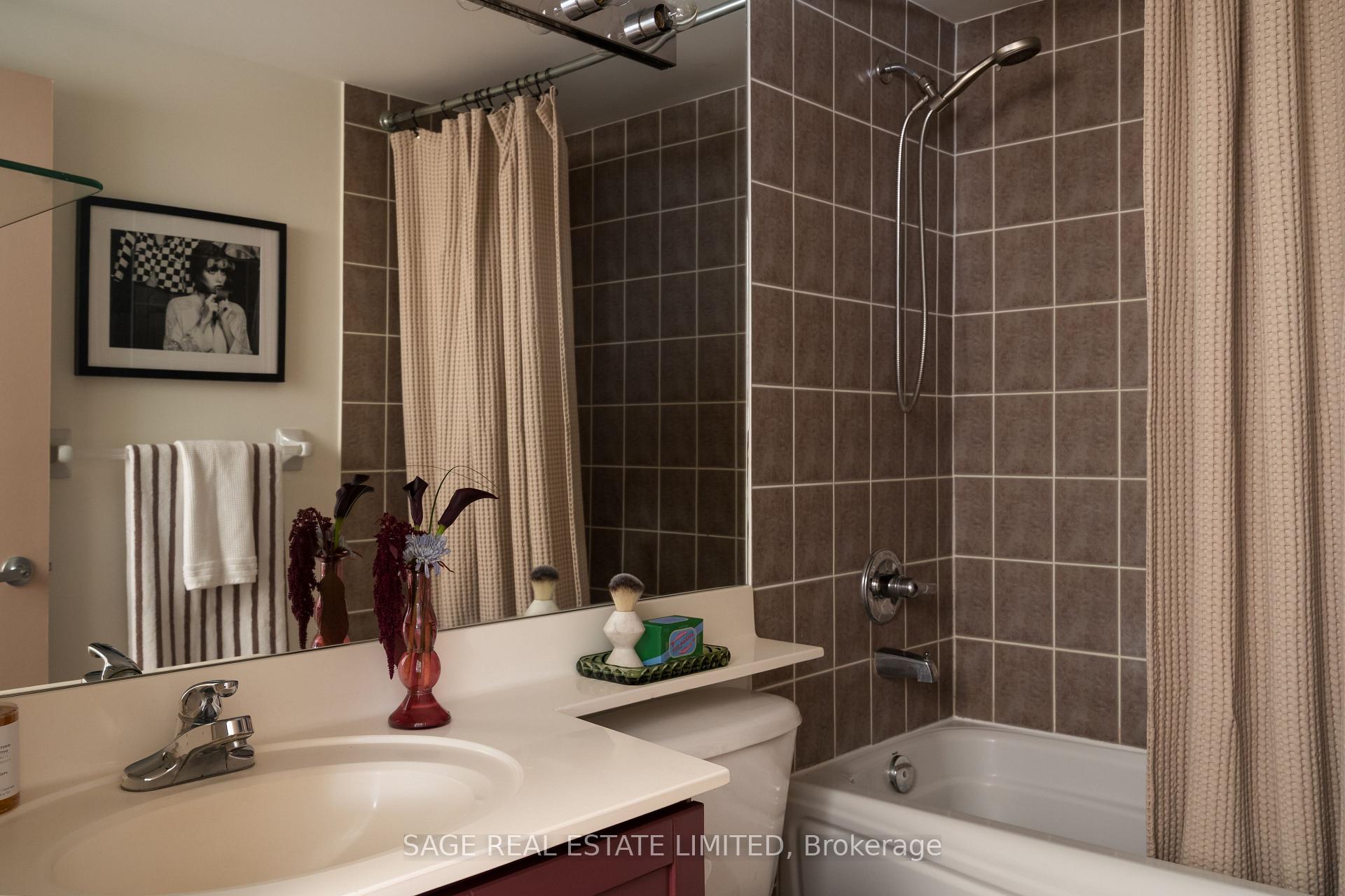 Photo 18 of Unit 204, 284 St Helens Avenue, Toronto, Dufferin Grove — HOMEH
