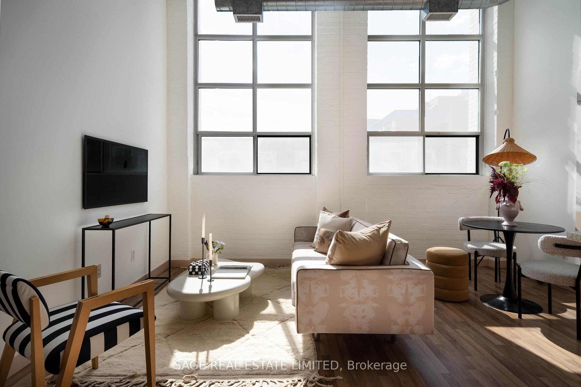 Photo 9 of Unit 204, 284 St Helens Avenue, Toronto, Dufferin Grove — HOMEH