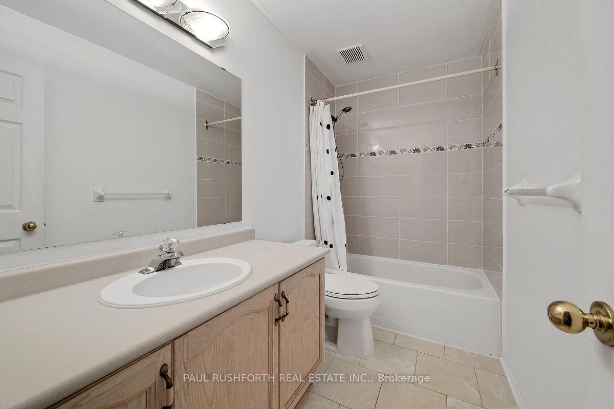 Photo 23 of 140 Thornbury Crescent, Ottawa, Centrepointe — HOMEH