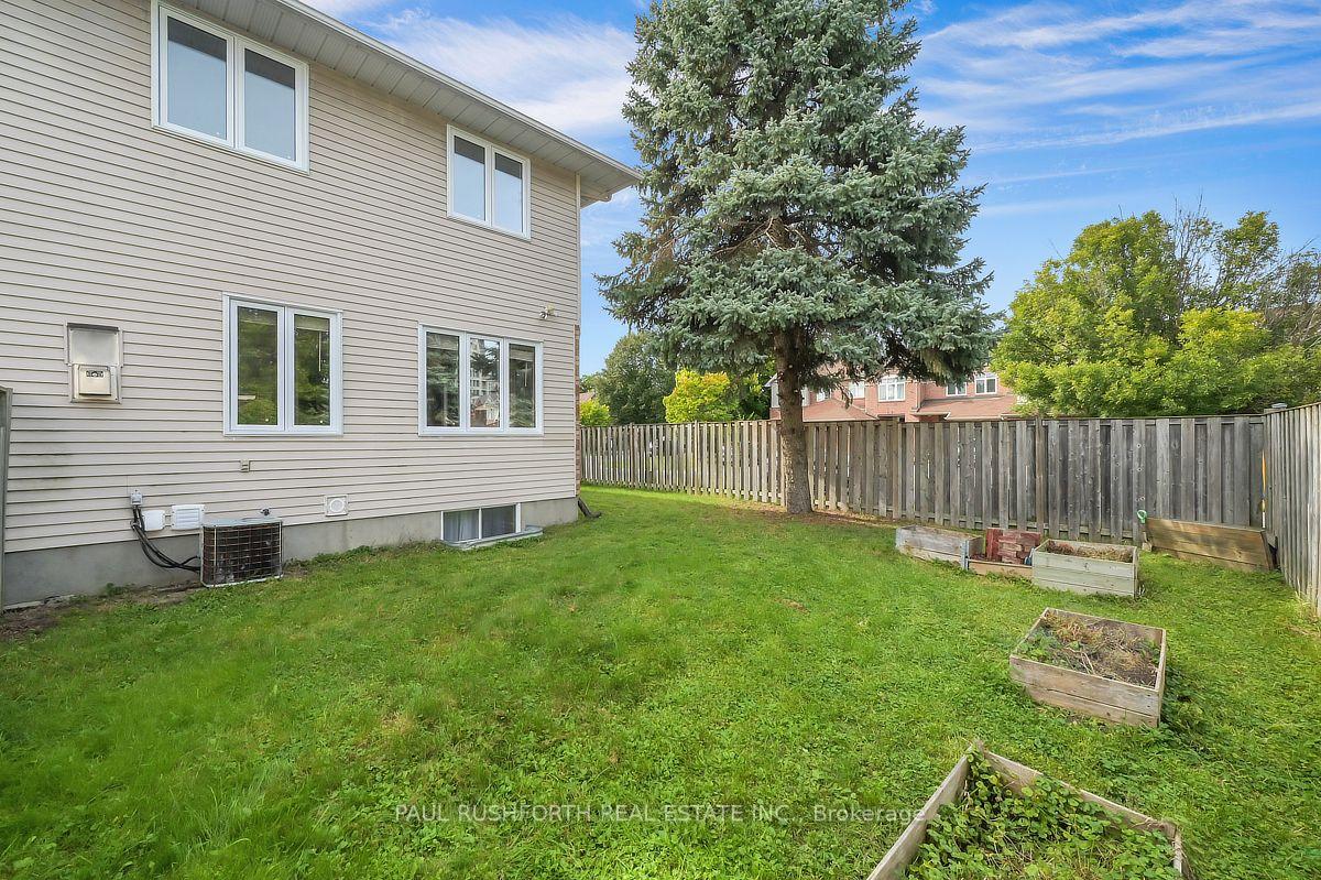 Photo 28 of 140 Thornbury Crescent, Ottawa, Centrepointe — HOMEH