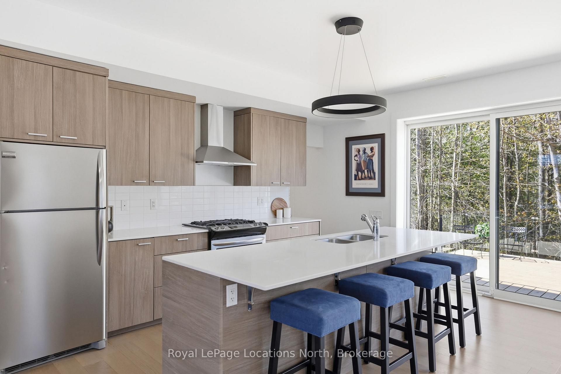 Photo 8 of 66 Gordon Crescent, Meaford — HOMEH