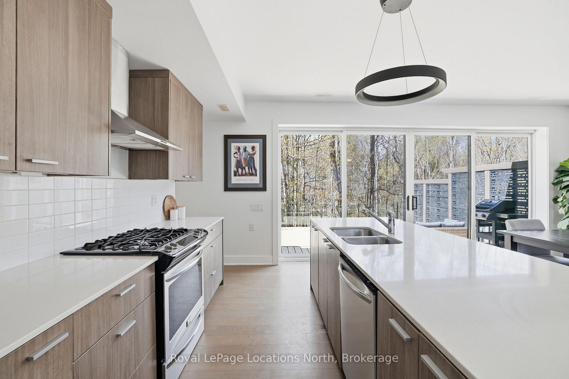 Photo 9 of 66 Gordon Crescent, Meaford — HOMEH