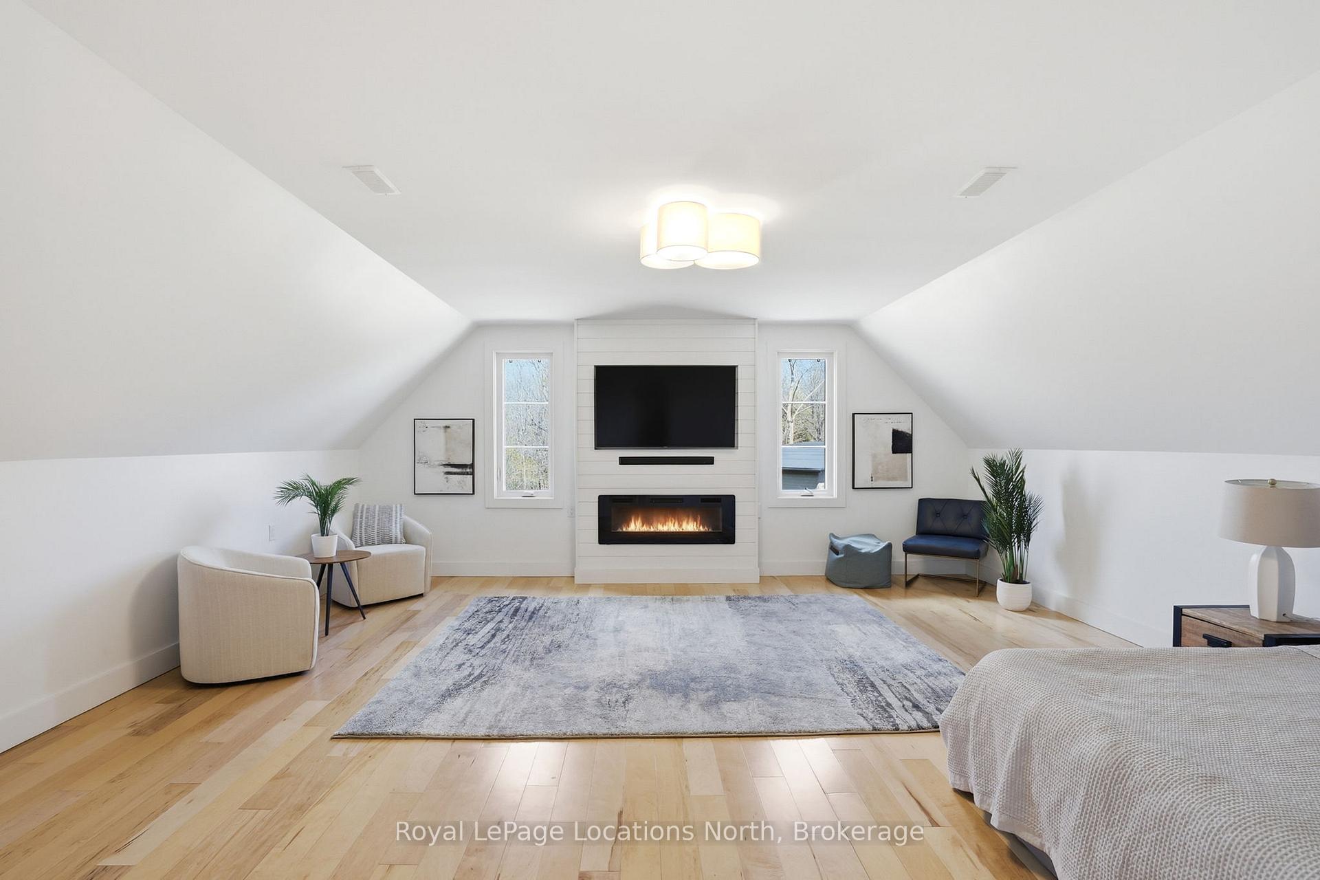 Photo 23 of 66 Gordon Crescent, Meaford — HOMEH