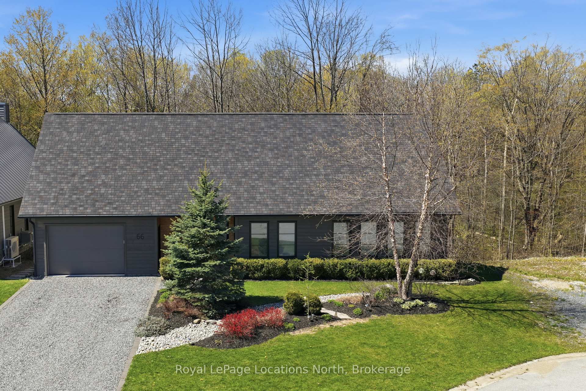 Photo 2 of 66 Gordon Crescent, Meaford — HOMEH