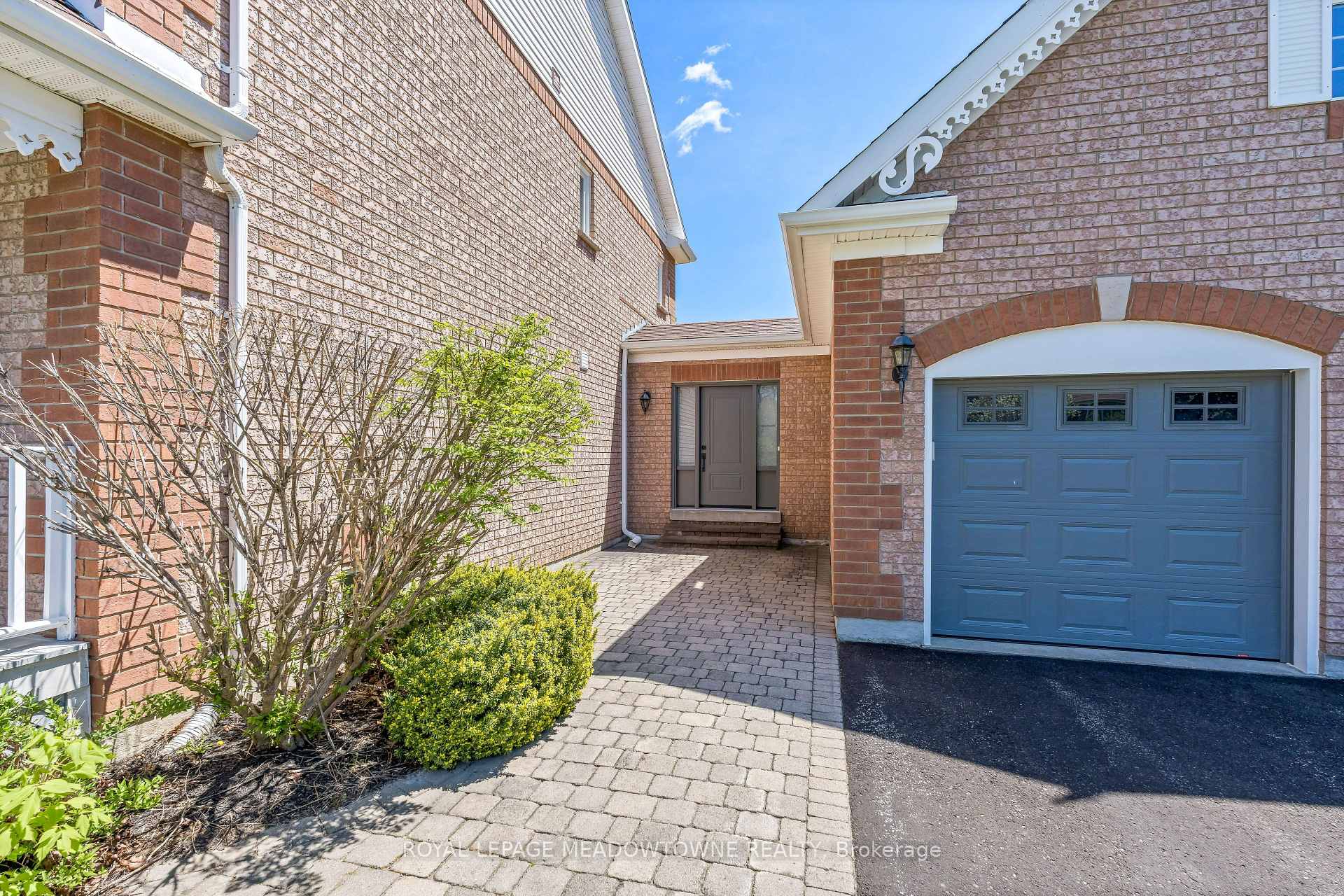 Photo 5 of 19 Mccullogh Drive, Erin — HOMEH