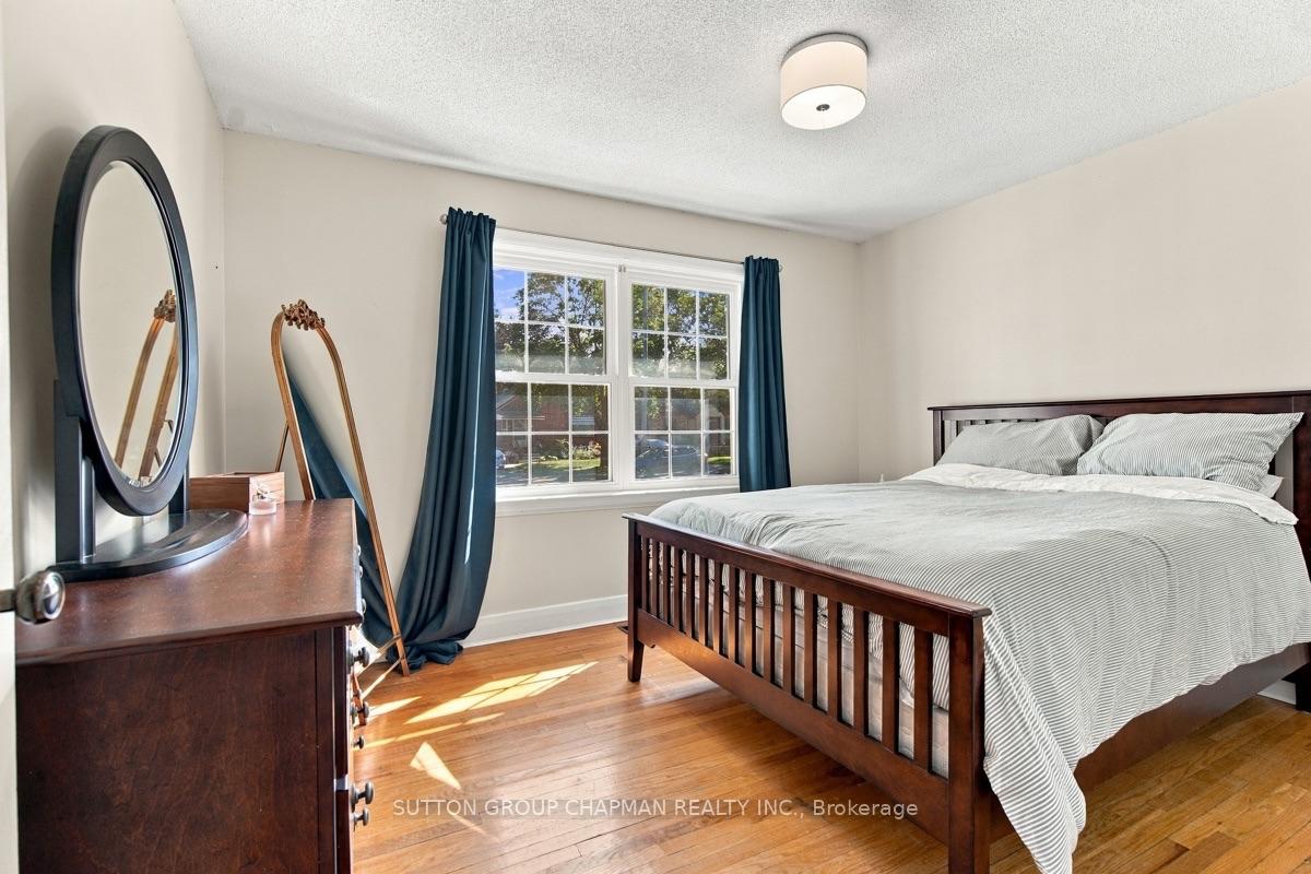 Photo 18 of 24 Graydon Street, London, East N — HOMEH