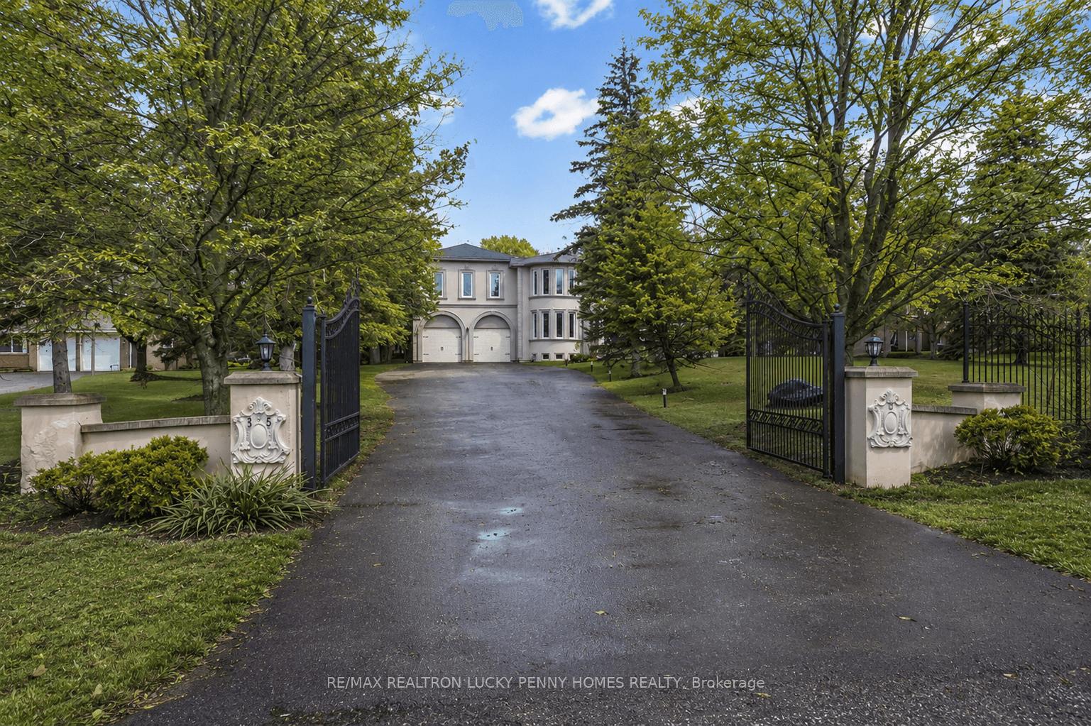 Photo 1 of 35 Cachet Parkway, Markham, Devil's Elbow — HOMEH