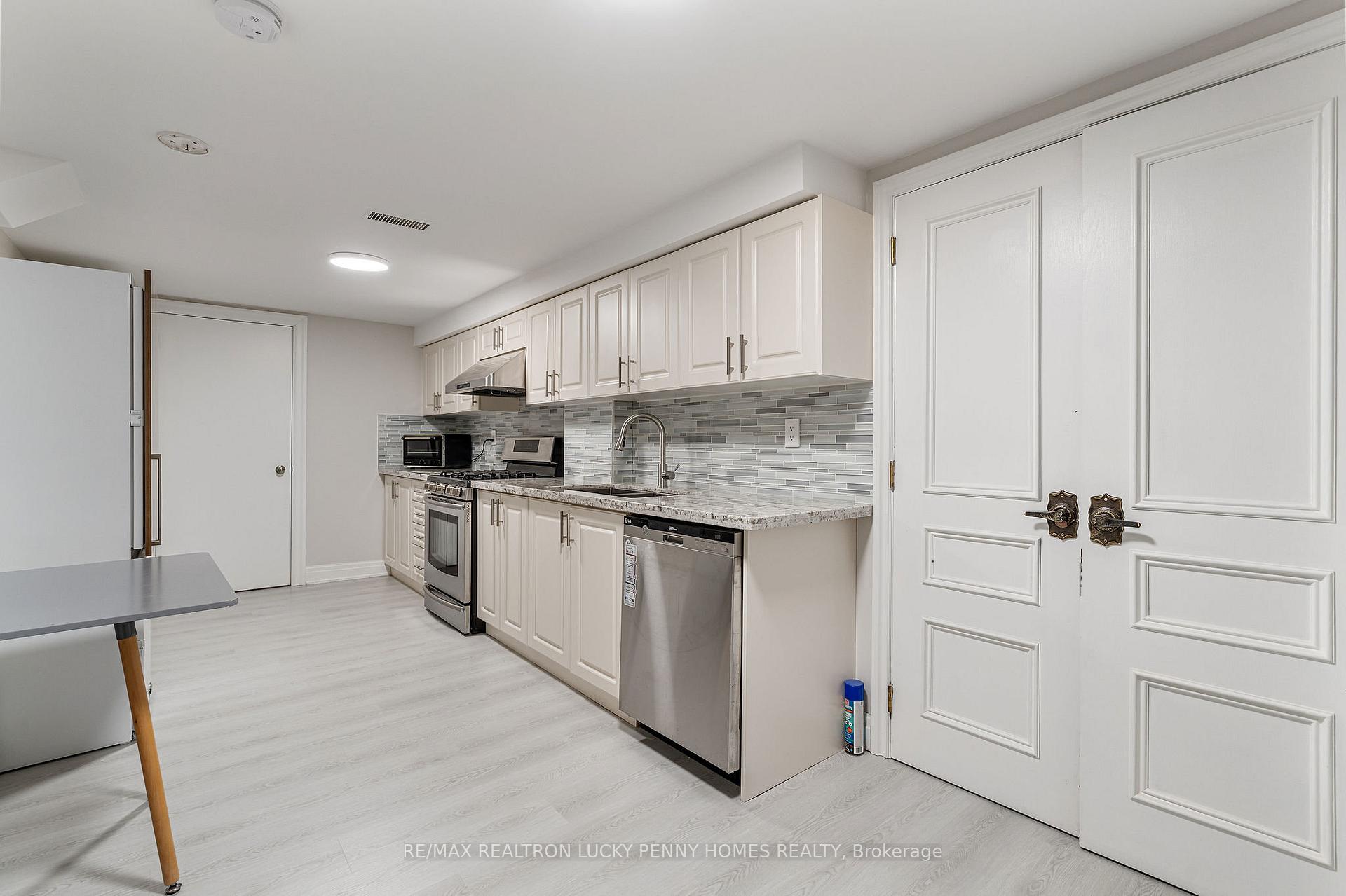 Photo 42 of 35 Cachet Parkway, Markham, Devil's Elbow — HOMEH