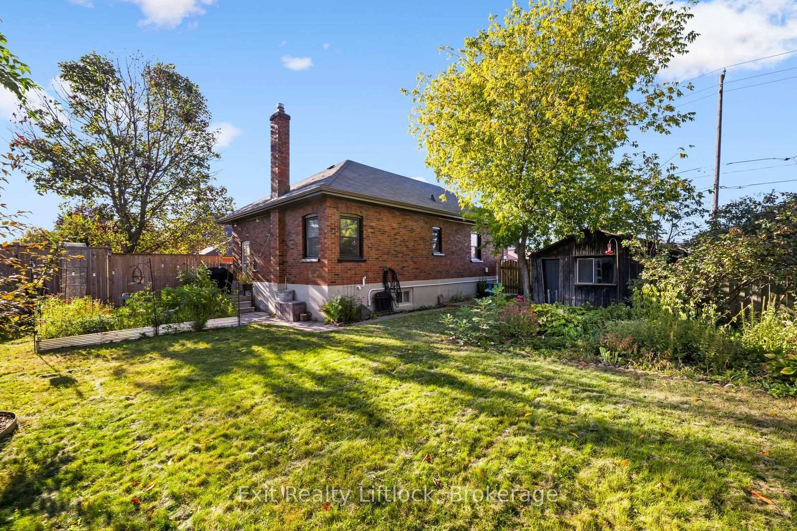 Photo 5 of 545 Braidwood Avenue, Peterborough, Otonabee Ward 1 — HOMEH