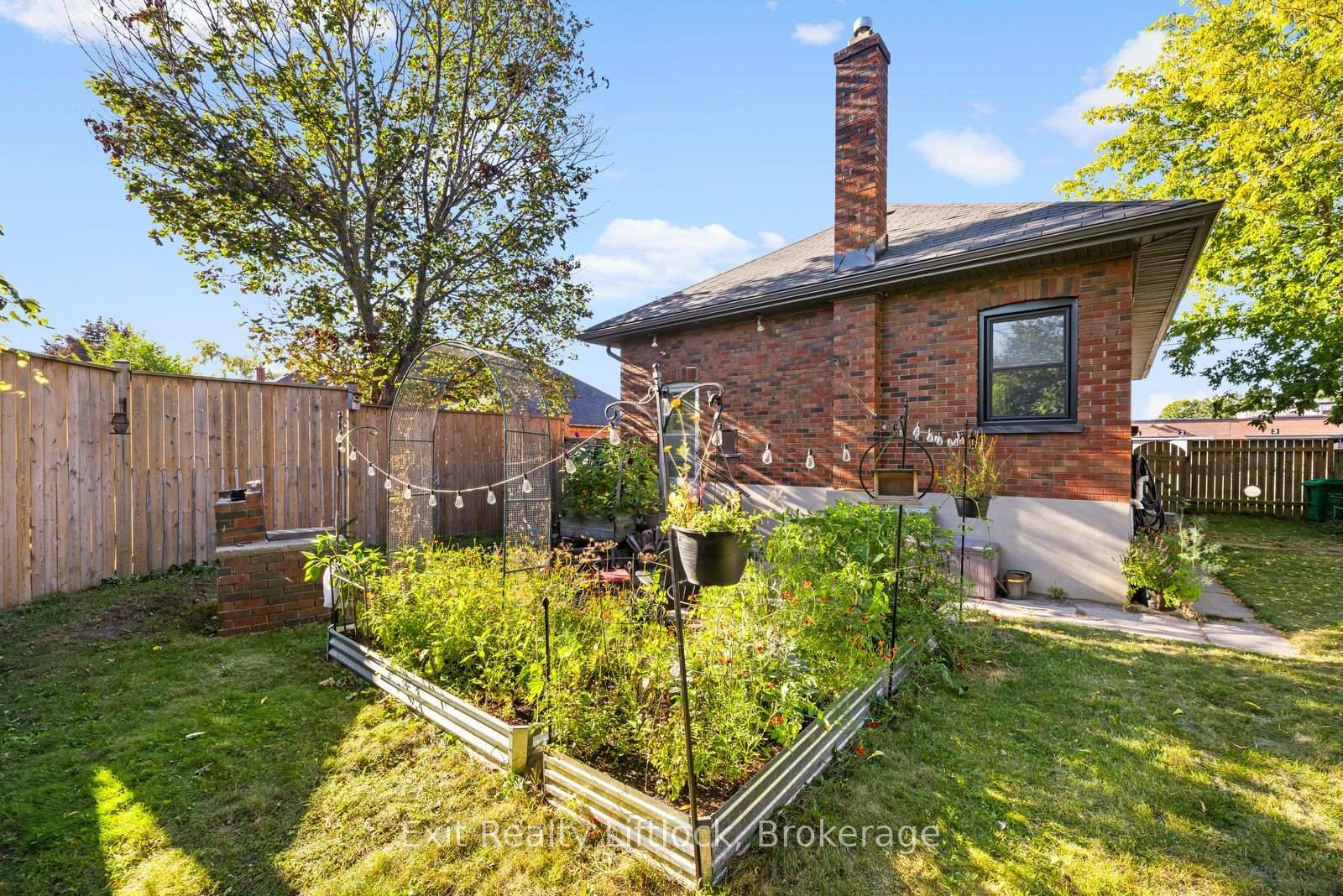 Photo 7 of 545 Braidwood Avenue, Peterborough, Otonabee Ward 1 — HOMEH