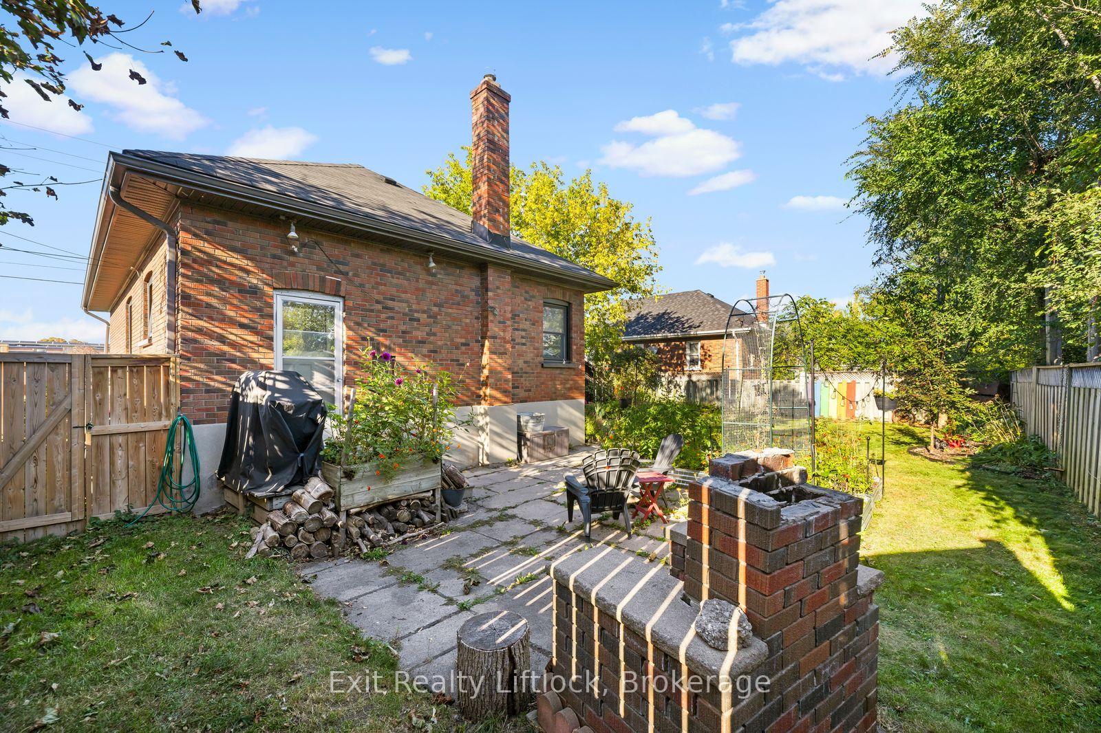Photo 8 of 545 Braidwood Avenue, Peterborough, Otonabee Ward 1 — HOMEH