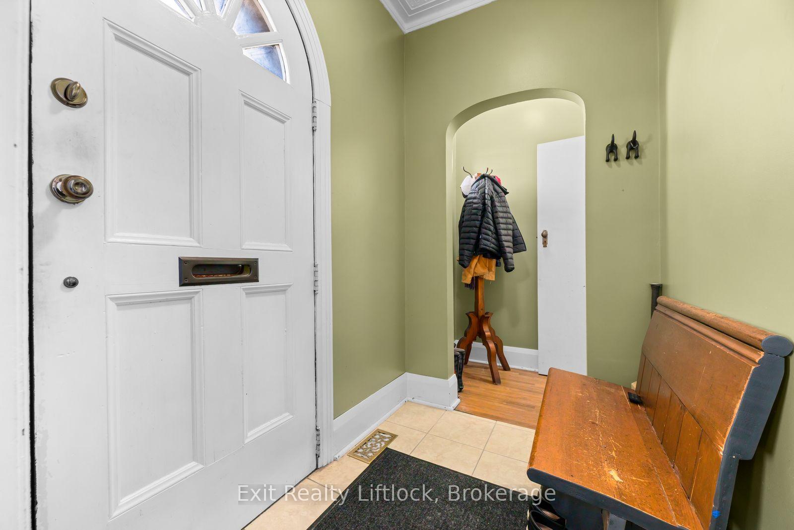 Photo 10 of 545 Braidwood Avenue, Peterborough, Otonabee Ward 1 — HOMEH
