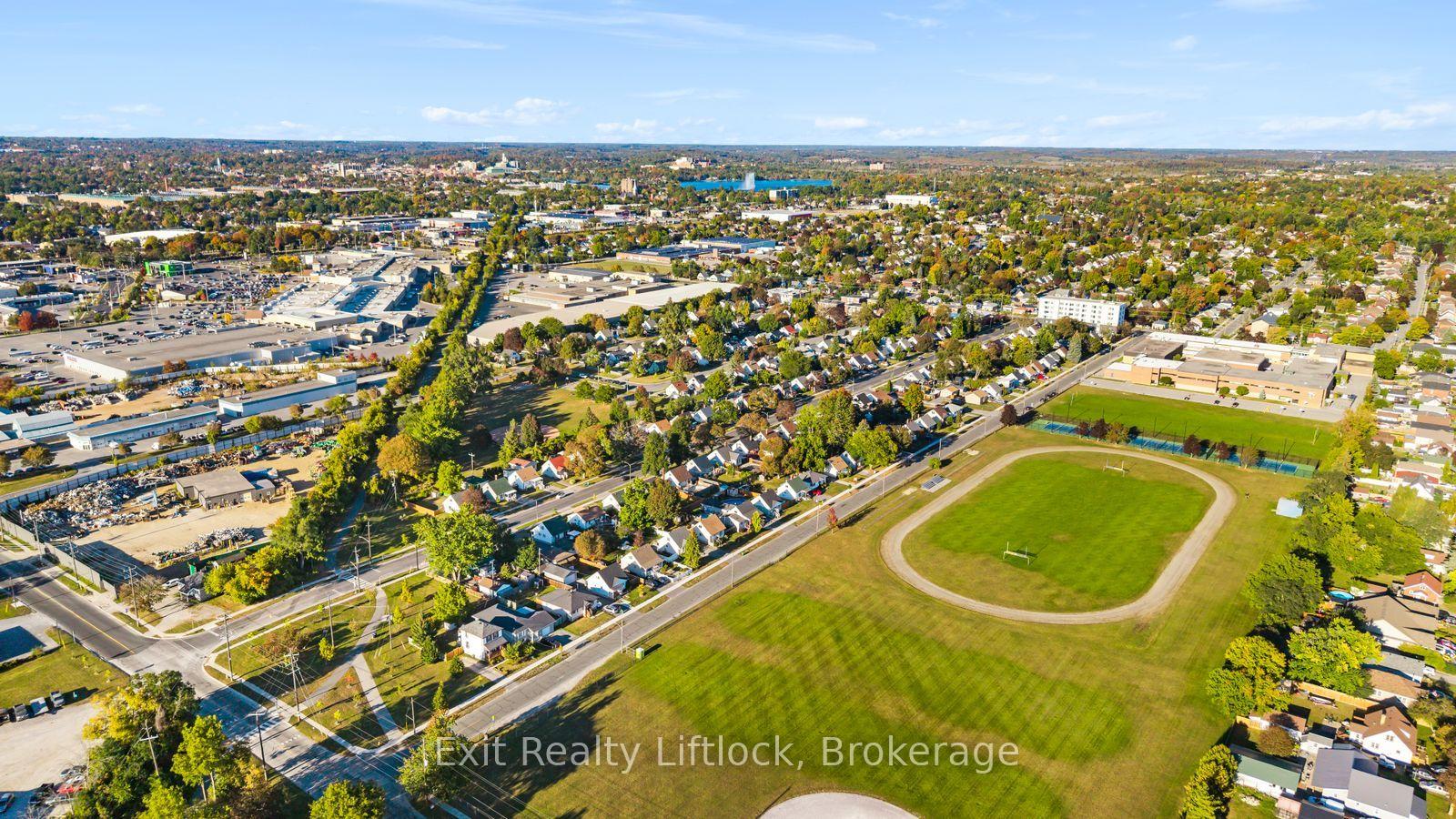 Photo 42 of 545 Braidwood Avenue, Peterborough, Otonabee Ward 1 — HOMEH
