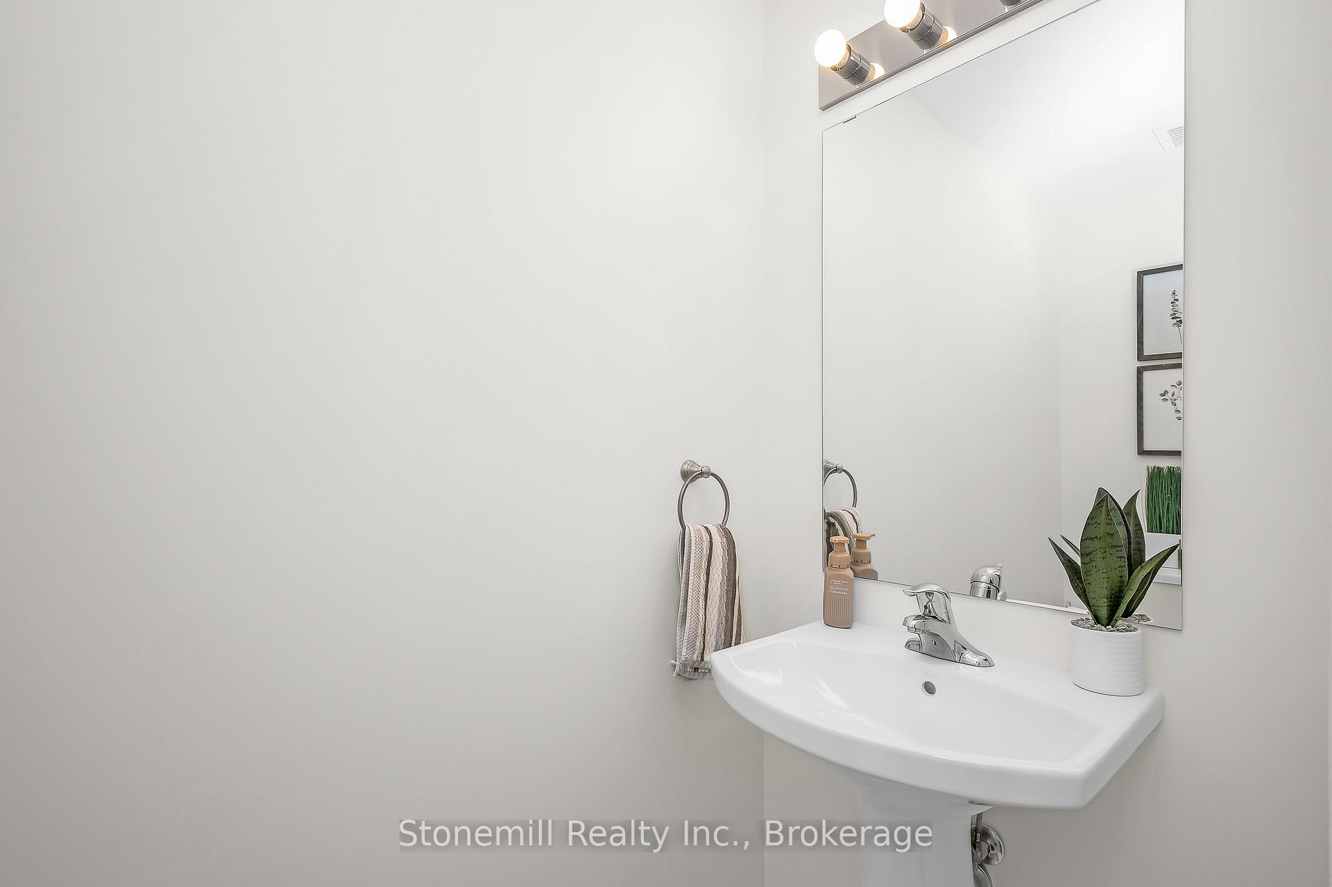 Photo 7 of Unit 701, 450 Dundas Street E, Hamilton, Waterdown — HOMEH