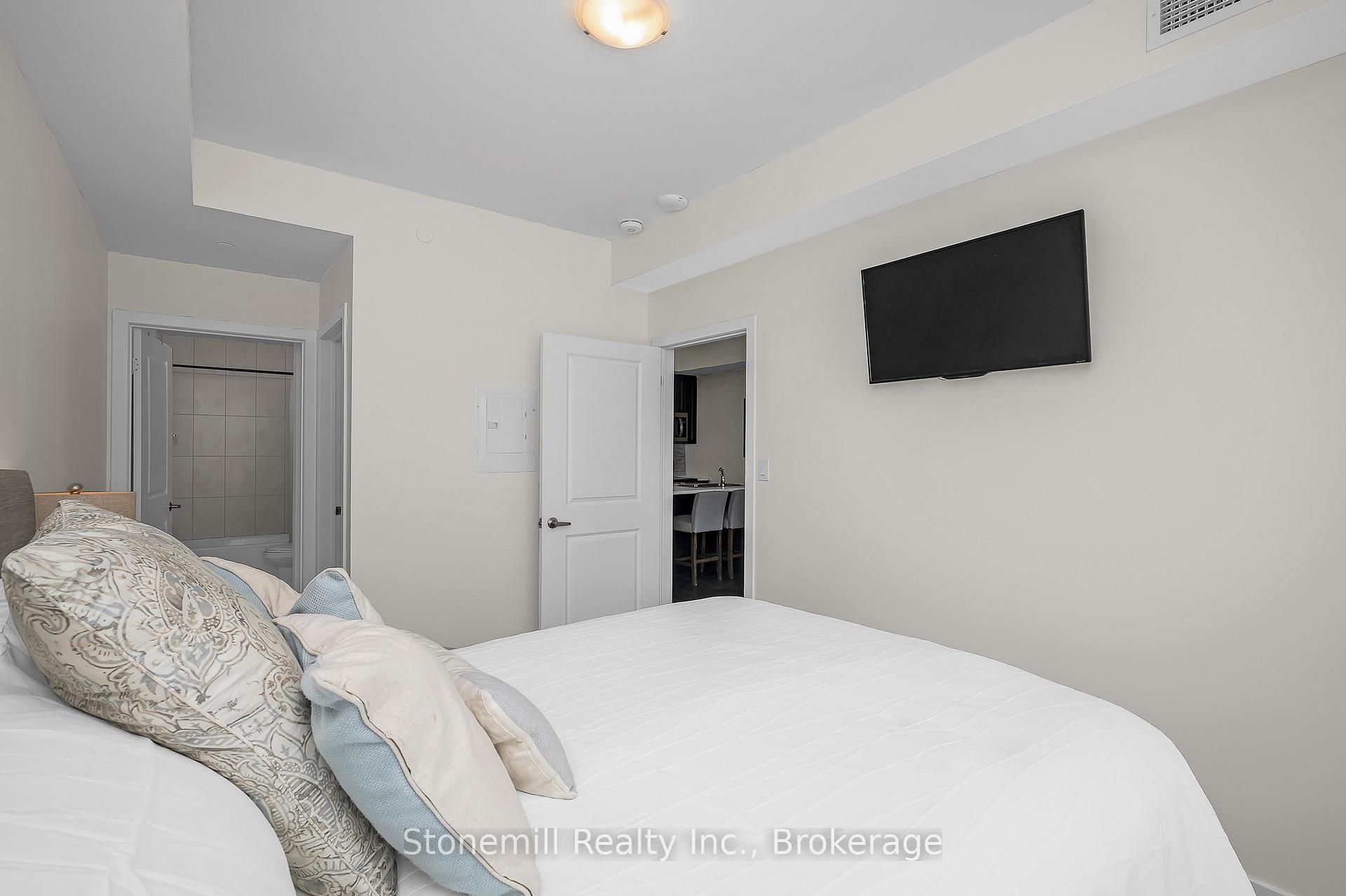 Photo 22 of Unit 701, 450 Dundas Street E, Hamilton, Waterdown — HOMEH