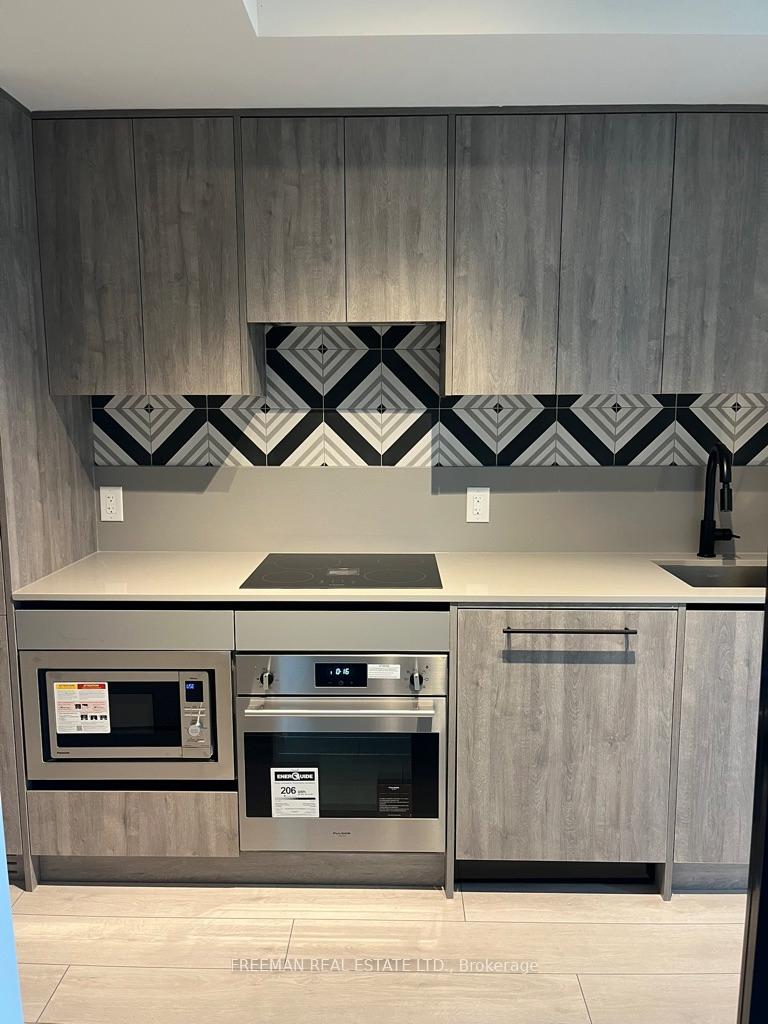 Photo 4 of Unit 406, 5 Lakeview Avenue, Toronto, Trinity-Bellwoods — HOMEH