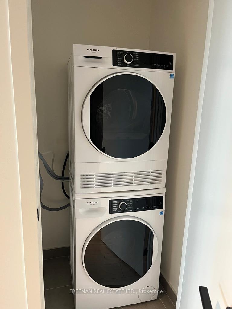 Photo 8 of Unit 406, 5 Lakeview Avenue, Toronto, Trinity-Bellwoods — HOMEH