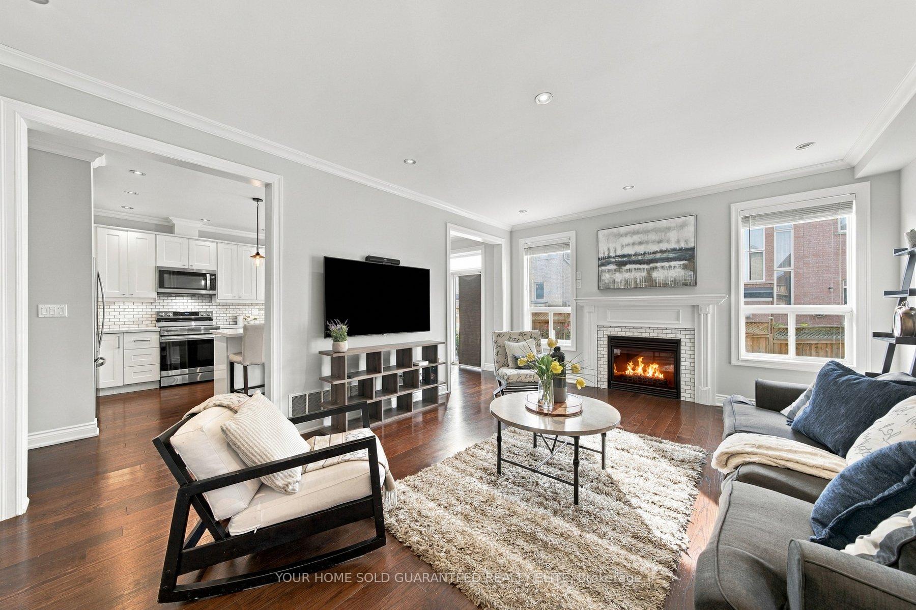 Photo 3 of 3053 Jenn Avenue, Burlington, Alton — HOMEH