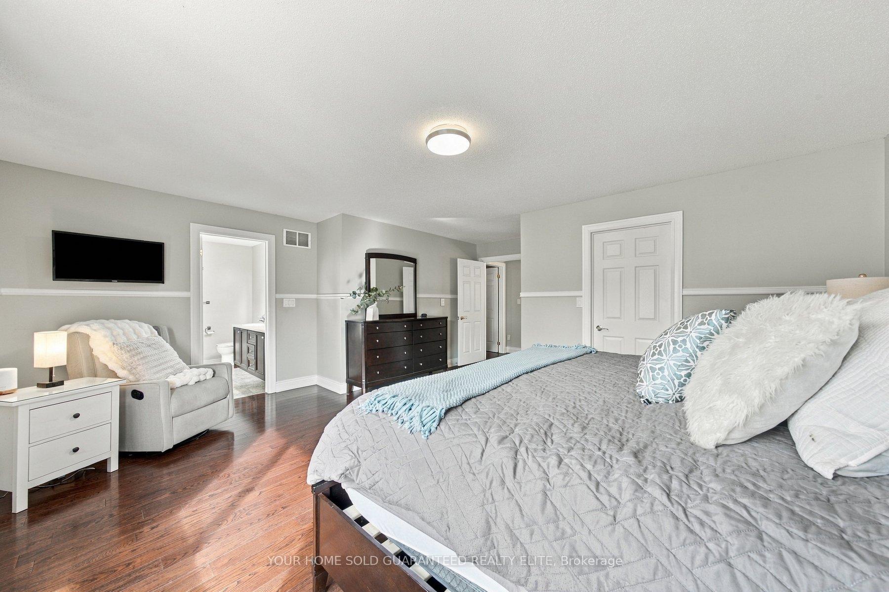 Photo 6 of 3053 Jenn Avenue, Burlington, Alton — HOMEH