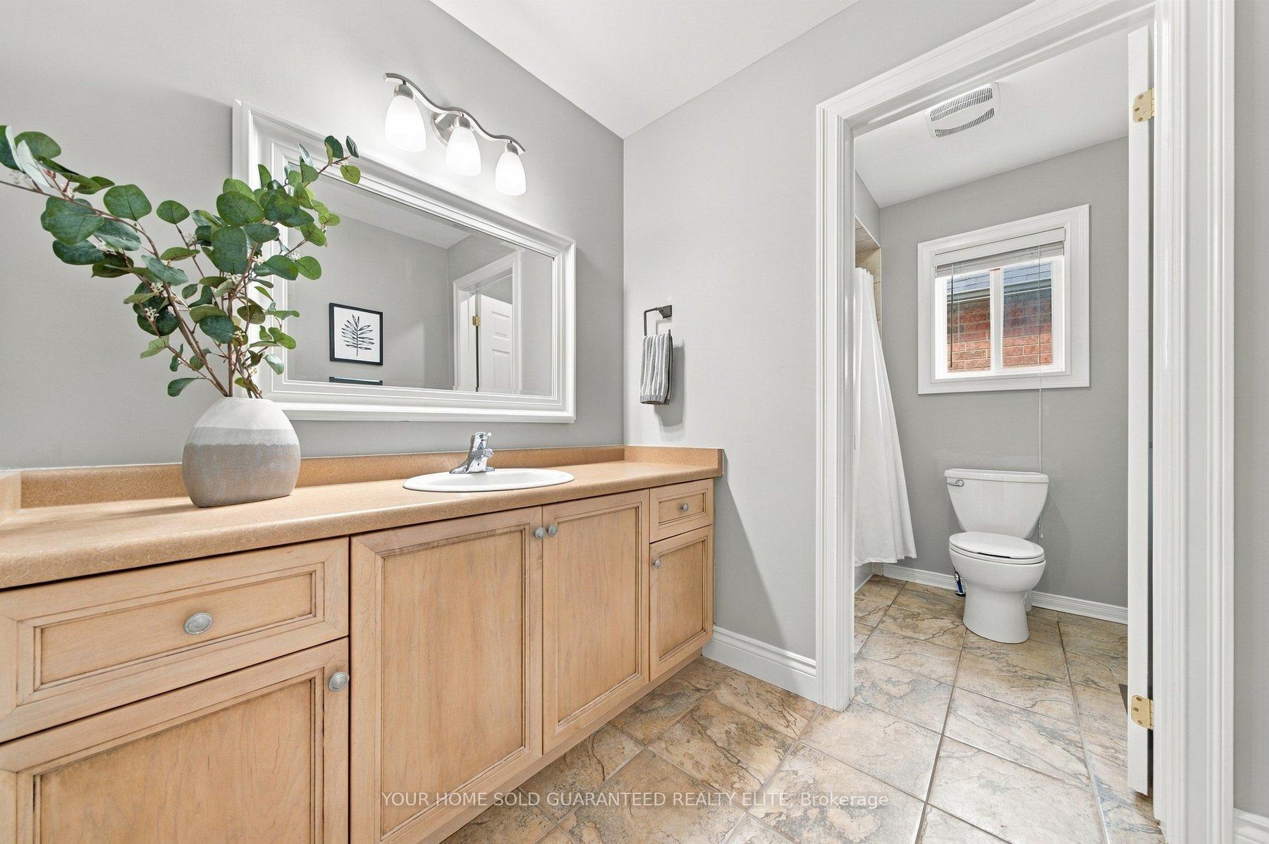 Photo 10 of 3053 Jenn Avenue, Burlington, Alton — HOMEH