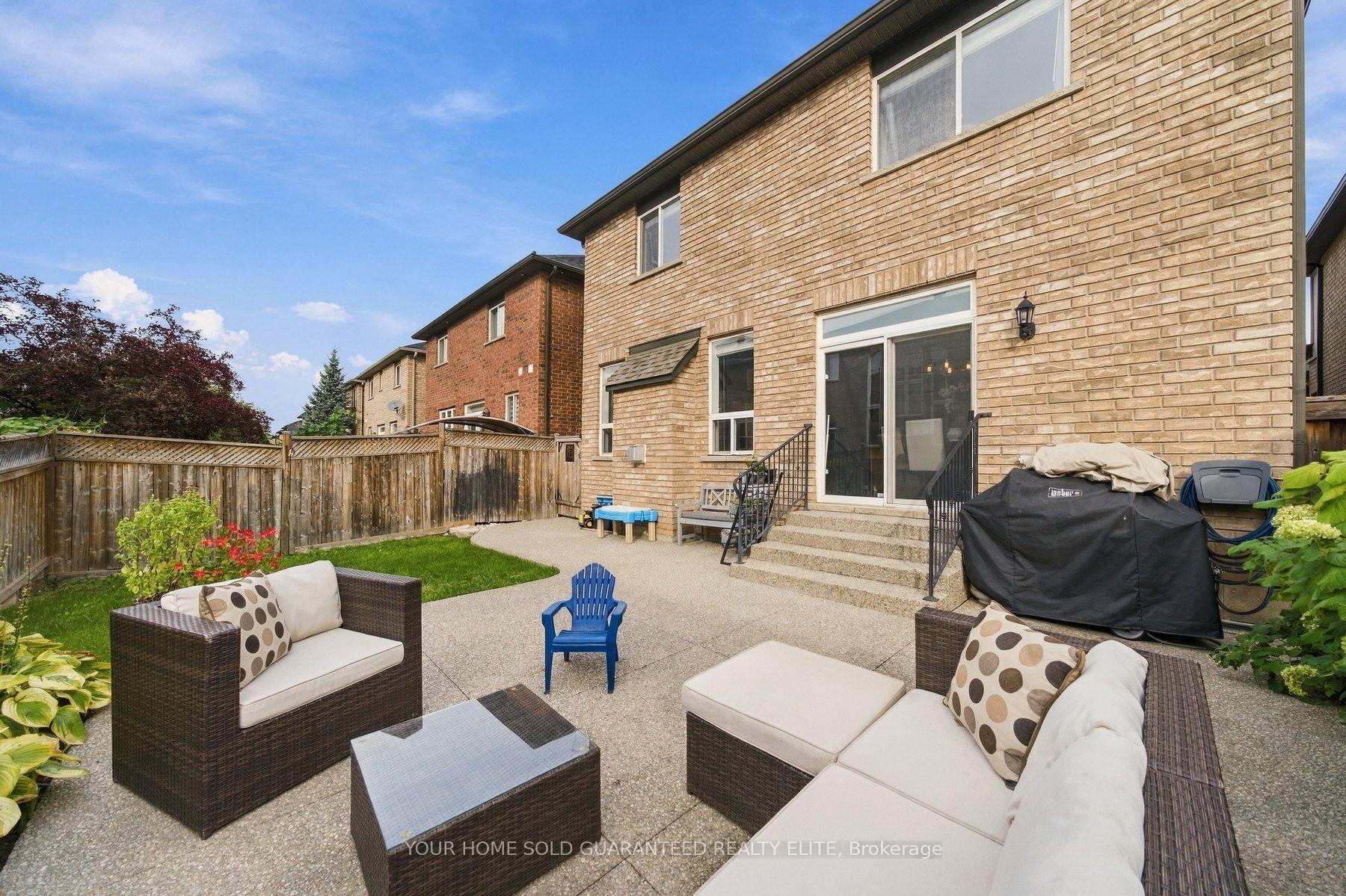 Photo 13 of 3053 Jenn Avenue, Burlington, Alton — HOMEH