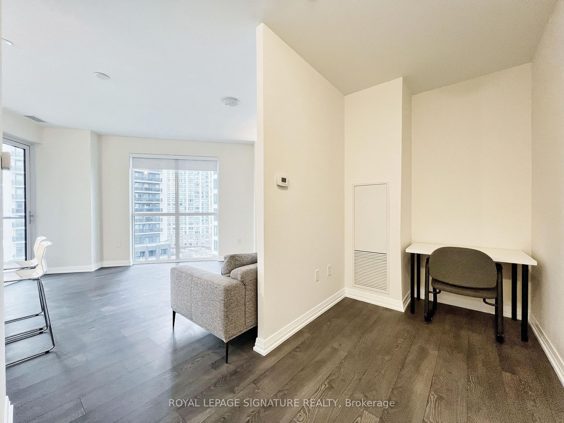 Photo 2 of Unit 817, 50 Thomas Riley Road, Etobicoke, Islington-City Centre West — HOMEH