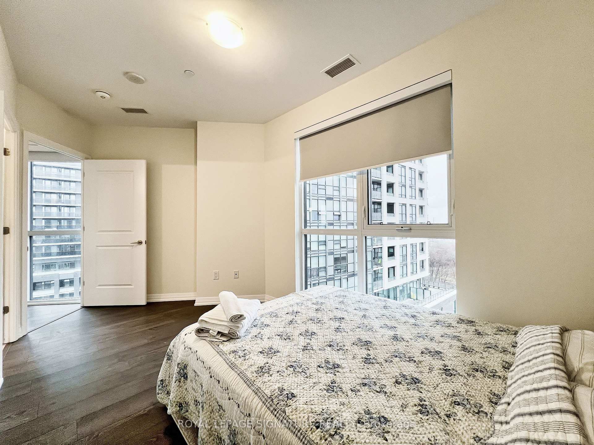 Photo 9 of Unit 817, 50 Thomas Riley Road, Etobicoke, Islington-City Centre West — HOMEH