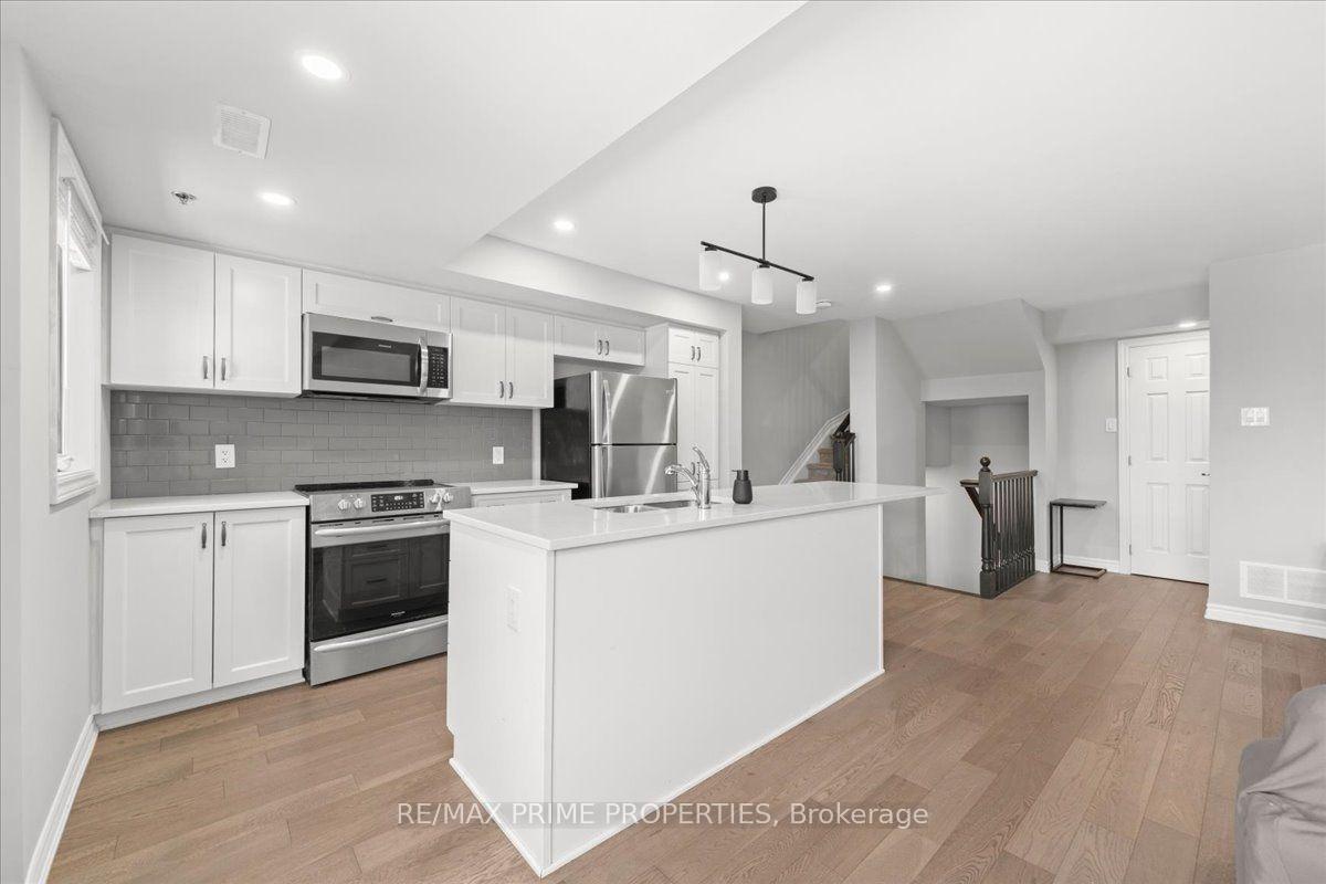 Photo 6 of Unit 107, 657 Makwa Private, Ottawa, CFB Rockcliffe and Area — HOMEH
