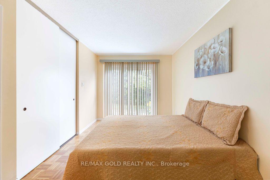 Photo 22 of 29 Carberry Crescent, Brampton, Madoc — HOMEH