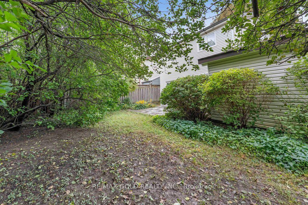 Photo 44 of 29 Carberry Crescent, Brampton, Madoc — HOMEH