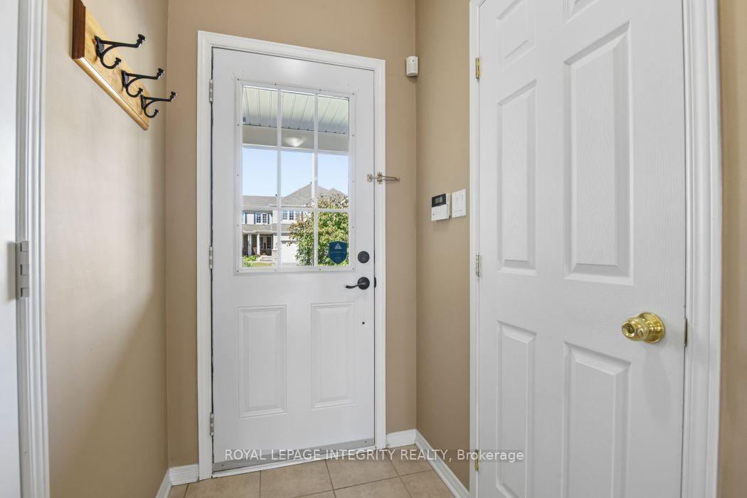 Photo 3 of 416 Wisteria Crescent, Ottawa, Hunt Club — HOMEH