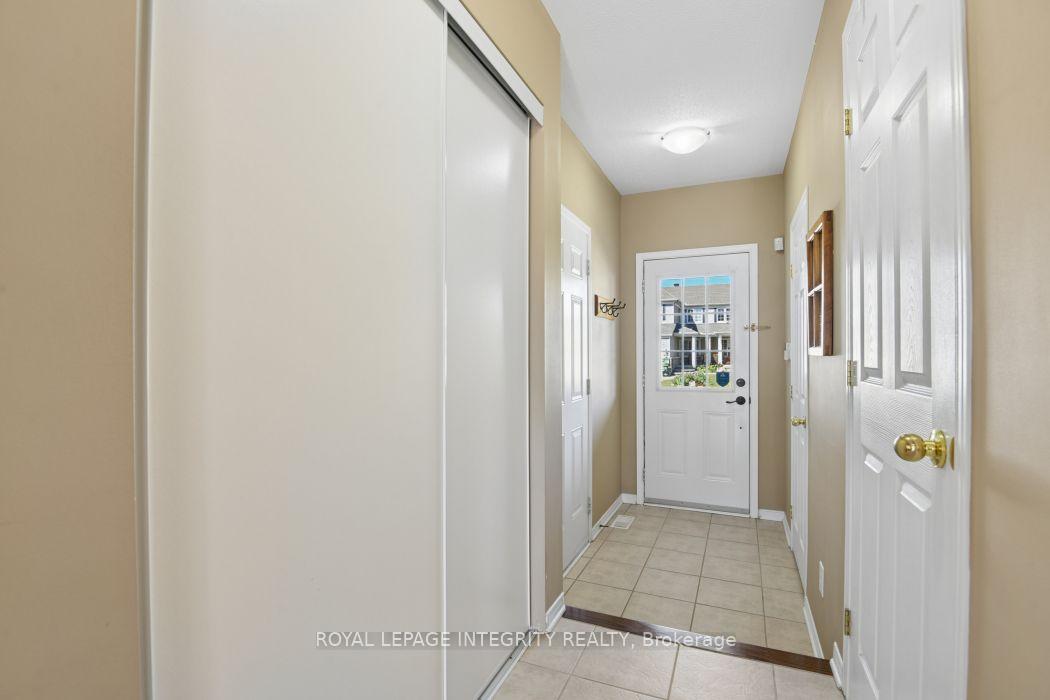Photo 4 of 416 Wisteria Crescent, Ottawa, Hunt Club — HOMEH