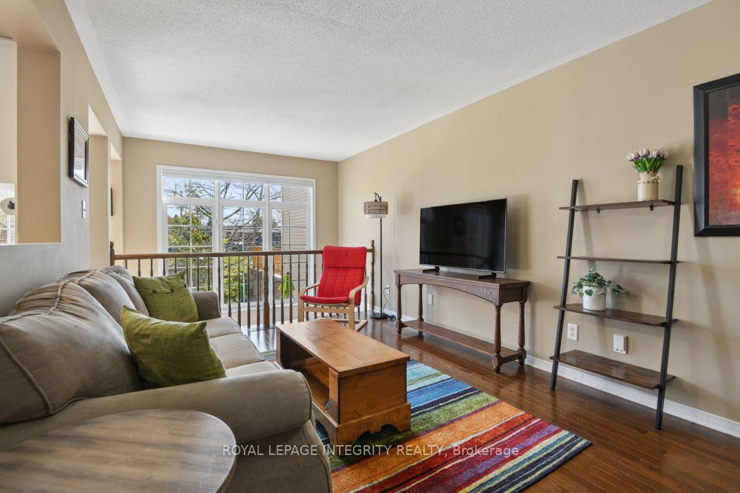 Photo 6 of 416 Wisteria Crescent, Ottawa, Hunt Club — HOMEH