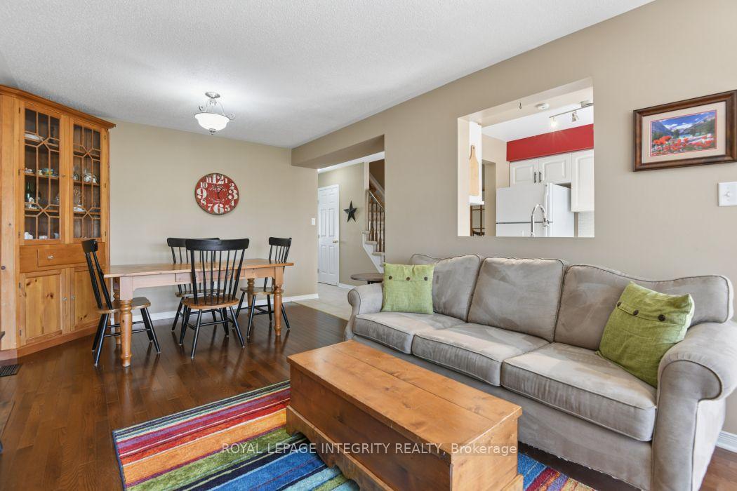 Photo 8 of 416 Wisteria Crescent, Ottawa, Hunt Club — HOMEH